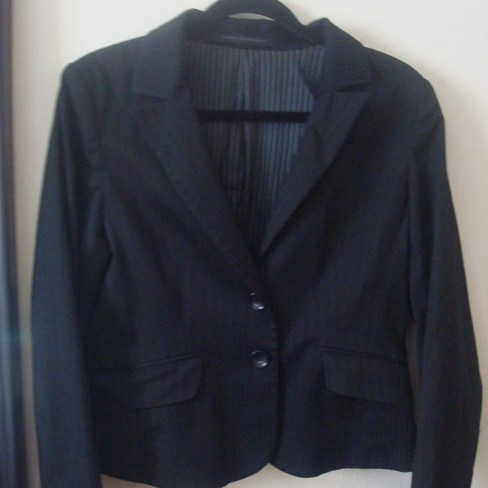 EXPRESS DESIGN STUDIO  Women Blazer Size 12 Black w/tone on tone stripes. Lined